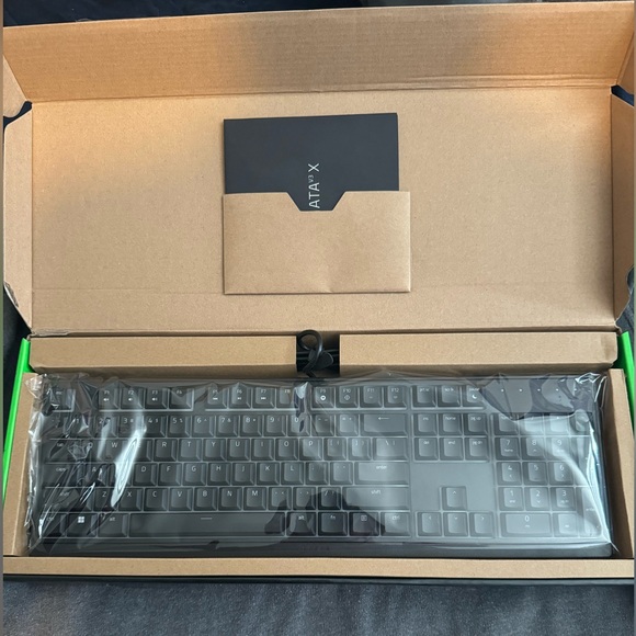 Ornata V3 X Keyboard - Picture 3 of 4